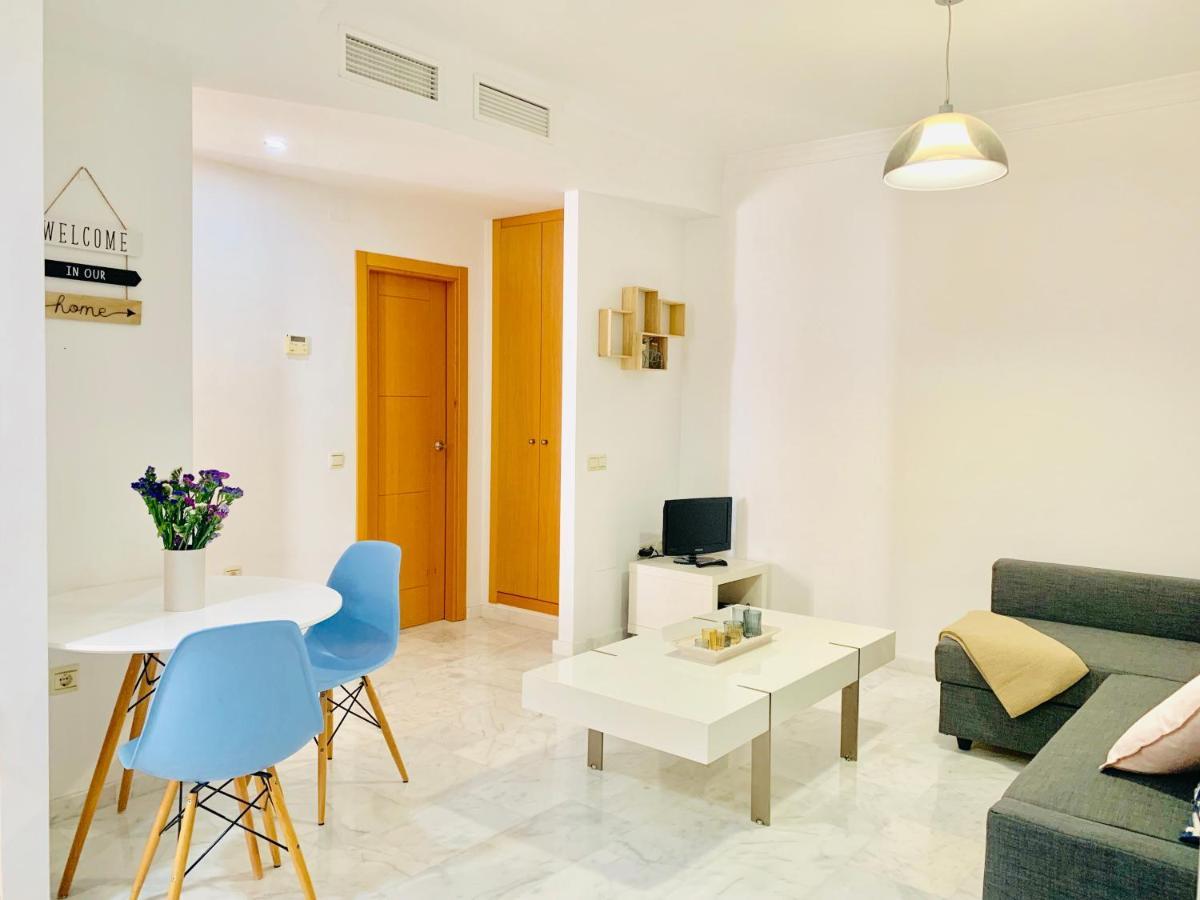 Homely Malaga Parras Con Terraza Interior Y Parking Privado Bajo Suplemento Exterior photo
